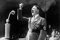 ob_039868_hitler-speech02.jpg