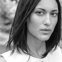 Julia Jones - Omera 2.jpg