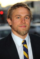 Charlie-Hunnam-photo-1312.jpg