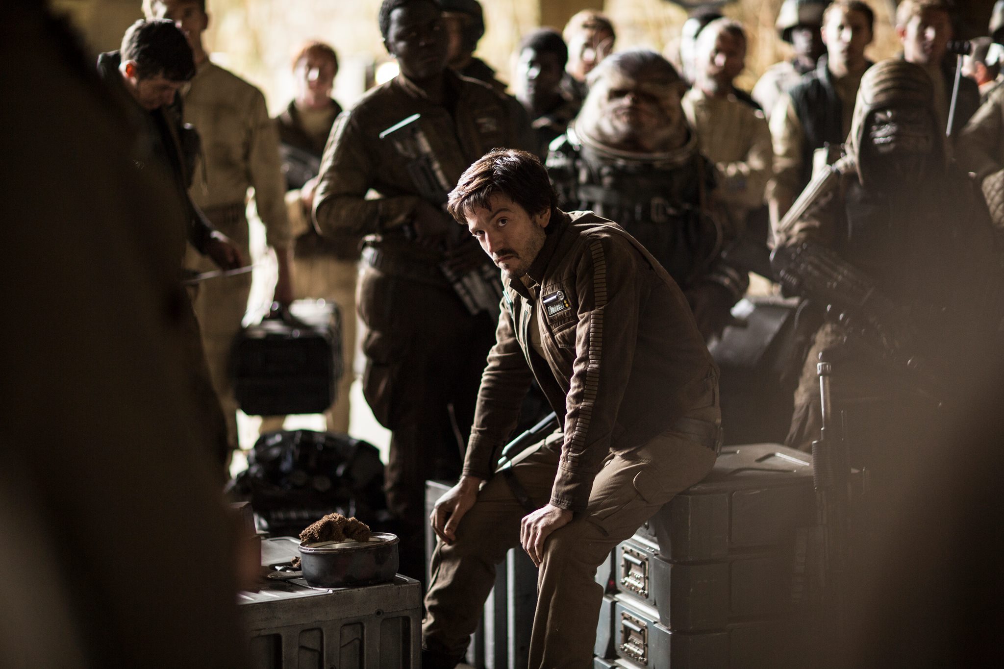 Rogue One : nouvelle photo de Cassian Andor • Actualités Star Wars ...