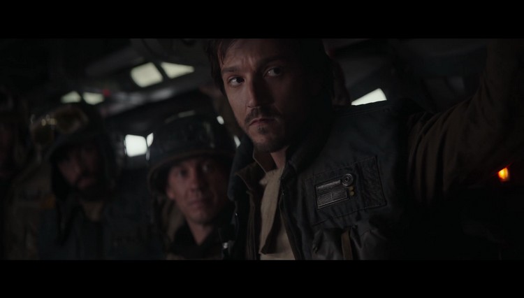 https://www.starwars-universe.com/images/actualites/rogueone/trailer2/vlcsnap-2016-10-13-18h29m56s391.jpg