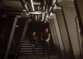 Han et Leia avancent dans le bunker